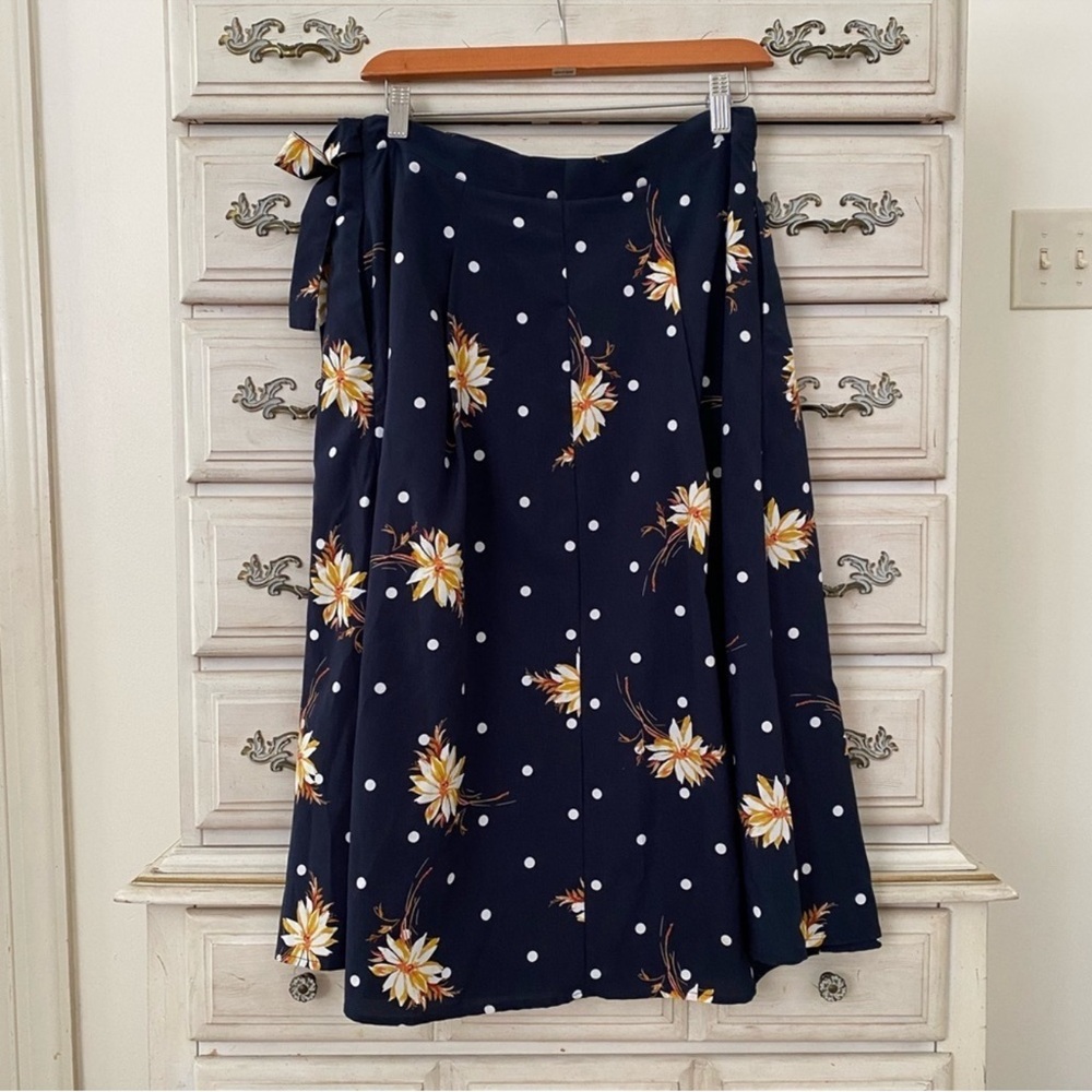 Banana Republic Navy Floral Polka Dot Midi Skirt - Picture 3 of 7